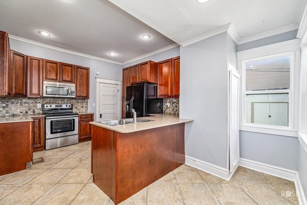 Image 39 of property listing at 1112 W Harris Ave, San Angelo, TX 76901