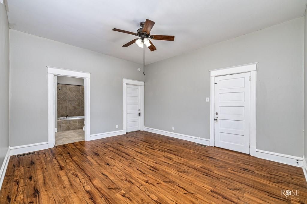 Image 43 of property listing at 1112 W Harris Ave, San Angelo, TX 76901