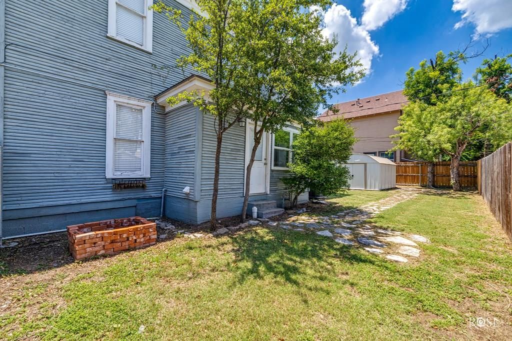 Image 61 of property listing at 1112 W Harris Ave, San Angelo, TX 76901