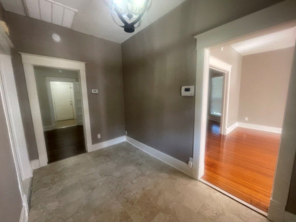 Image 7 of property listing at 1112 W Harris Ave, San Angelo, TX 76901