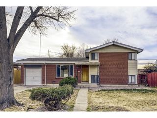 2331 Zion St, Aurora, CO 80011