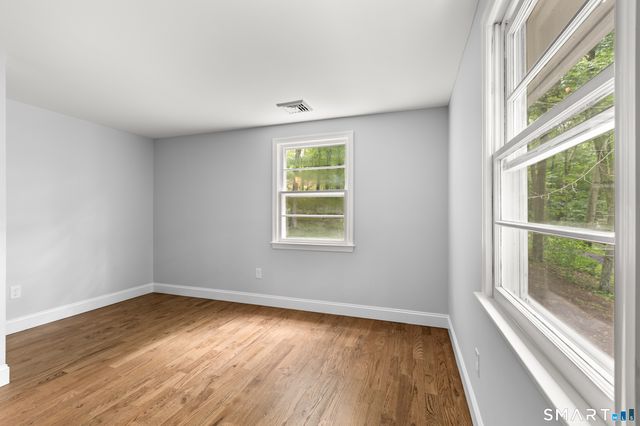 9 New Light Drive, Danbury, CT 06810