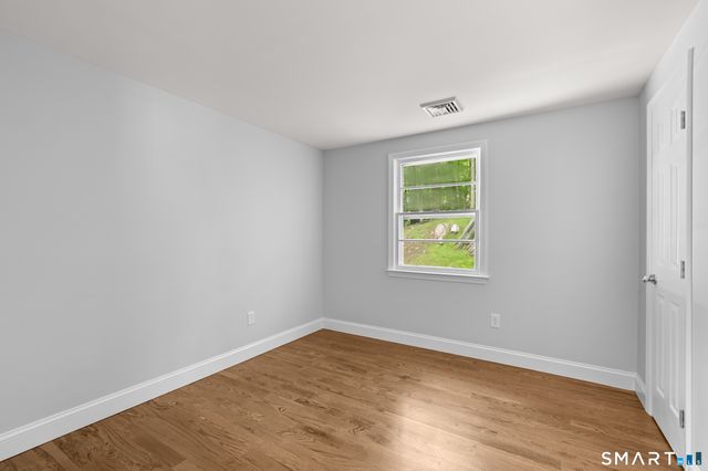 9 New Light Drive, Danbury, CT 06810
