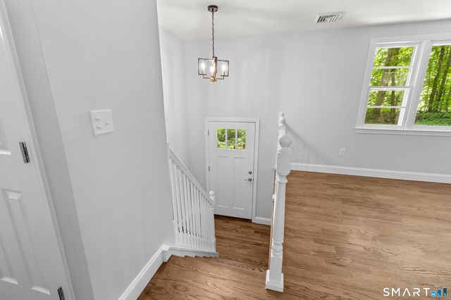 9 New Light Drive, Danbury, CT 06810