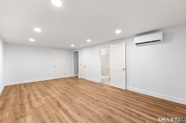 9 New Light Drive, Danbury, CT 06810