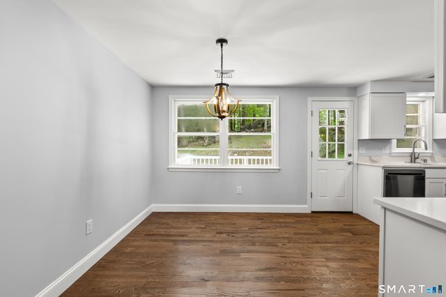 9 New Light Drive, Danbury, CT 06810