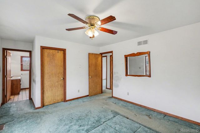 3932 Thomas Road, Oxford Charter Township, MI 48371