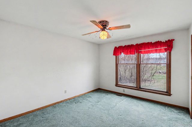 3932 Thomas Road, Oxford Charter Township, MI 48371