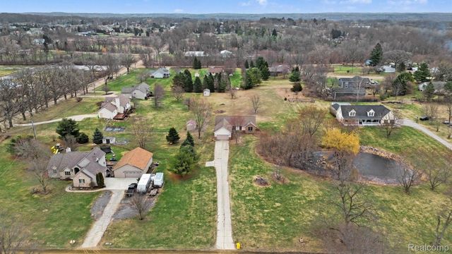 3932 Thomas Road, Oxford Charter Township, MI 48371