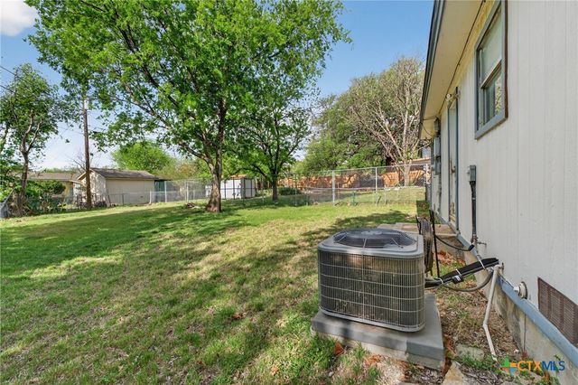 2101 Urbantke Lane, Copperas Cove, TX 76522