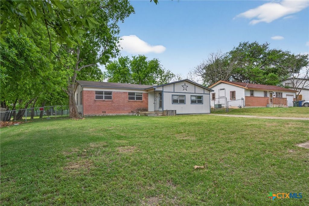 2101 Urbantke Lane, Copperas Cove, TX 76522