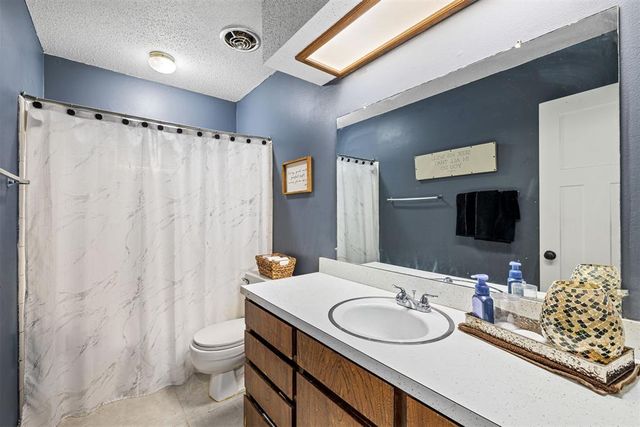 1424 NW 104th Terrace, Oklahoma City, OK 73114