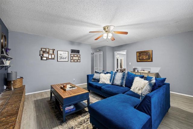 1424 NW 104th Terrace, Oklahoma City, OK 73114