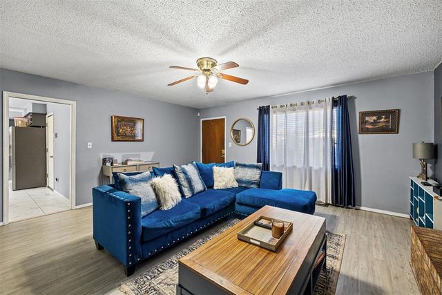 1424 NW 104th Terrace, Oklahoma City, OK 73114