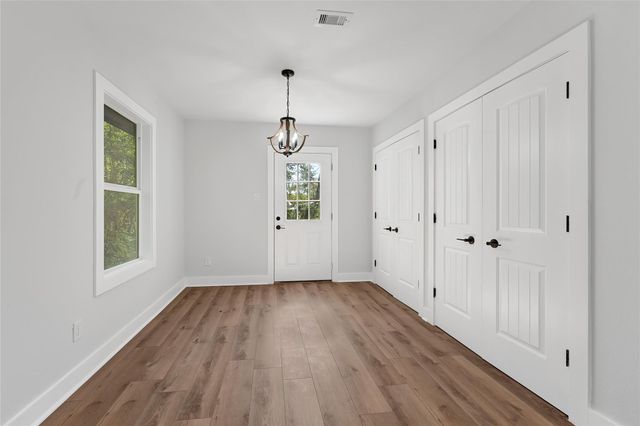 318 Shady Lake Drive, Houston, TX 77336