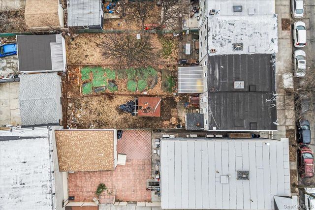 8921 129th Street, Richmond Hill, NY 11418