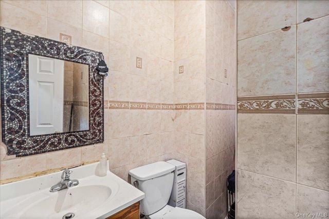 8921 129th Street, Richmond Hill, NY 11418