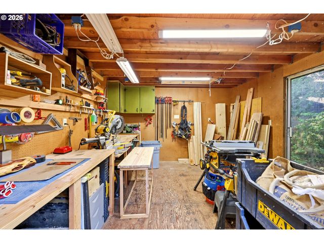 5170 Se CHERRY Ct, Milwaukie, OR 97267