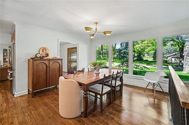 8500 Cherokee Lane, Leawood, KS 66206
