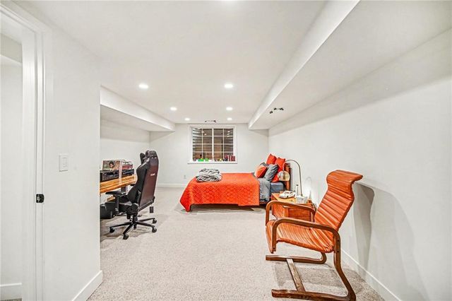 8500 Cherokee Lane, Leawood, KS 66206