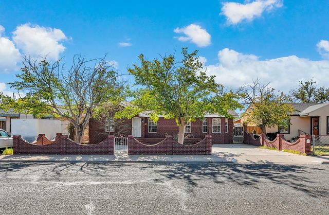 2415 11th St, Odessa, TX 79763