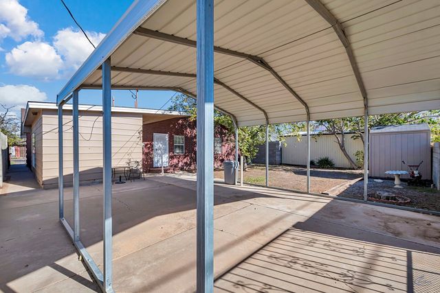 2415 11th St, Odessa, TX 79763