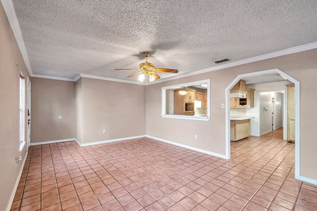 2415 11th St, Odessa, TX 79763