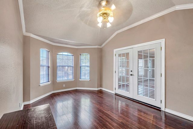 2415 11th St, Odessa, TX 79763