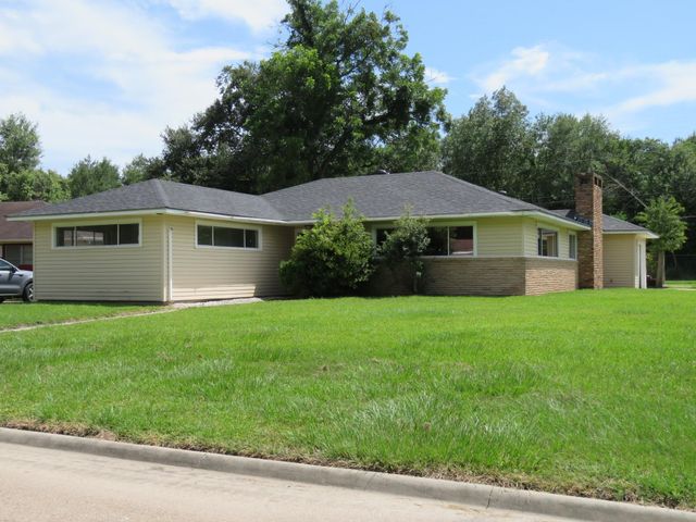 2313 Mckee Drive, Orange, TX 77630