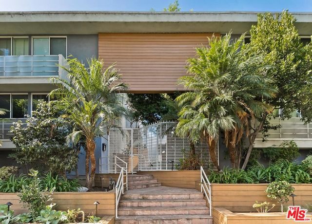2223 S Bentley Avenue 202, Los Angeles, CA 90064