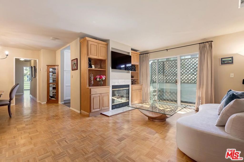 2223 S Bentley Avenue 202, Los Angeles, CA 90064