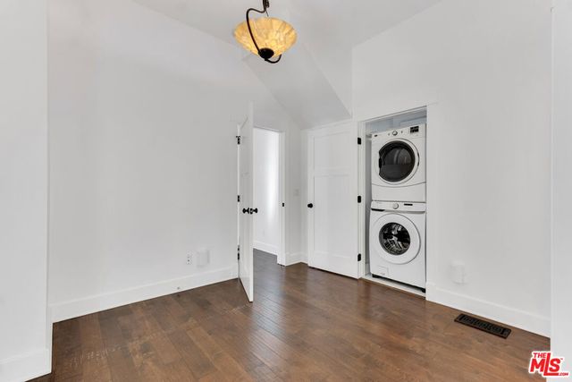 6117 Glen Holly Street, Los Angeles, CA 90068