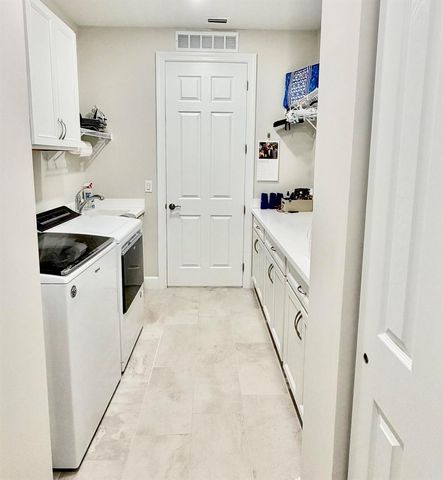 10211 SW Pervenche Lane, Port St. Lucie, FL 34987