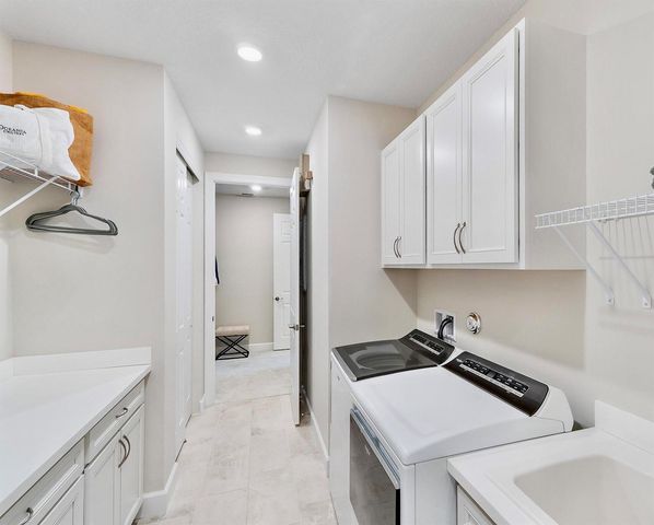 10211 SW Pervenche Lane, Port St. Lucie, FL 34987
