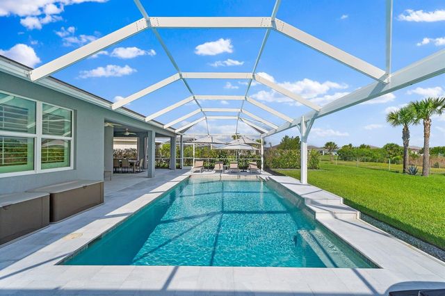 10211 SW Pervenche Lane, Port St. Lucie, FL 34987