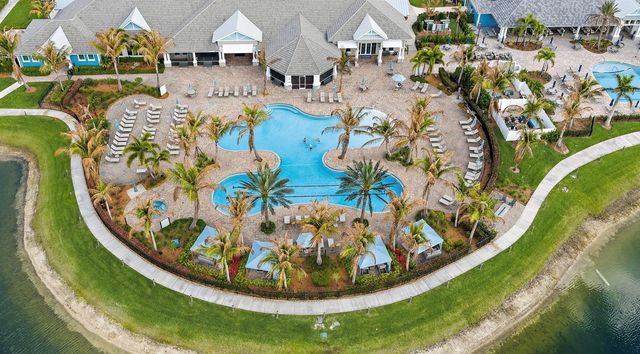 10211 SW Pervenche Lane, Port St. Lucie, FL 34987