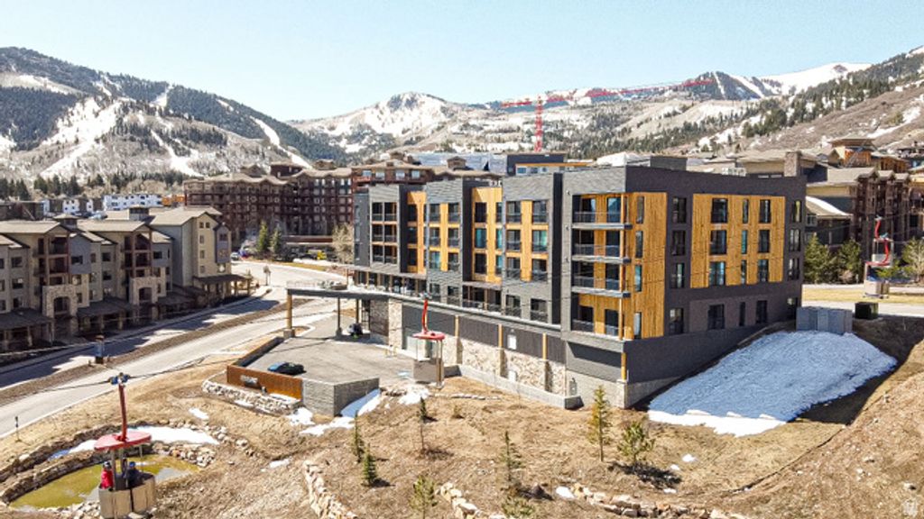 Image 21 of property listing at 2670 W CANYONS RESORT DR #410 #410, Park City, UT 84098