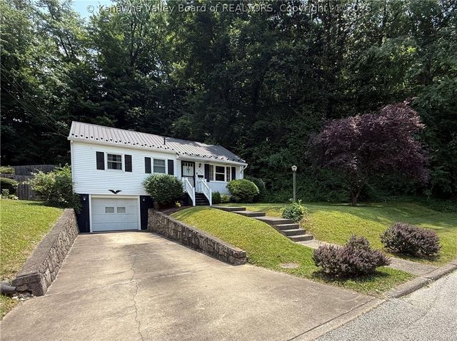 608 Granada Way, Charleston, WV 25304
