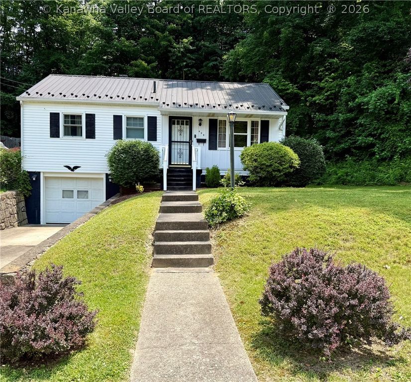 608 Granada Way, Charleston, WV 25304
