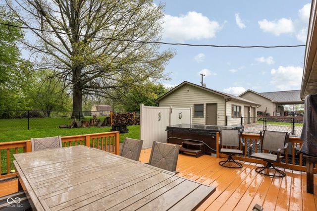 211 Hillview Drive, Jamestown, IN 46147