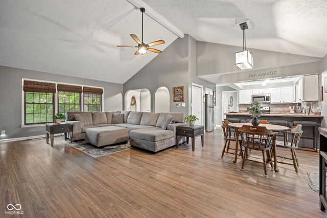 211 Hillview Drive, Jamestown, IN 46147