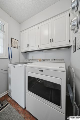 2411 S 74th Street, Lincoln, NE 68506