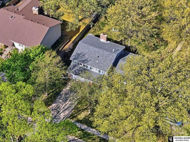 2411 S 74th Street, Lincoln, NE 68506