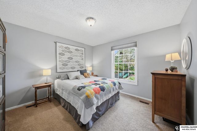 2411 S 74th Street, Lincoln, NE 68506