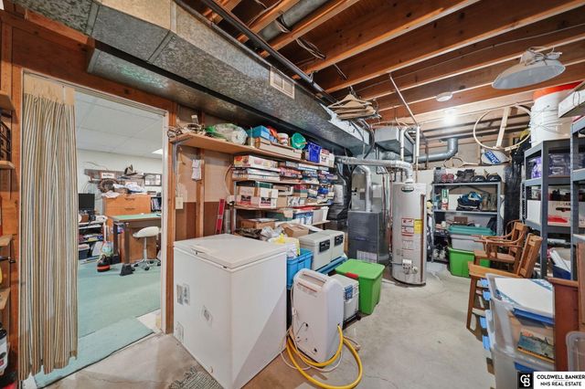 2411 S 74th Street, Lincoln, NE 68506