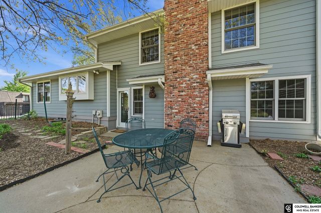 2411 S 74th Street, Lincoln, NE 68506