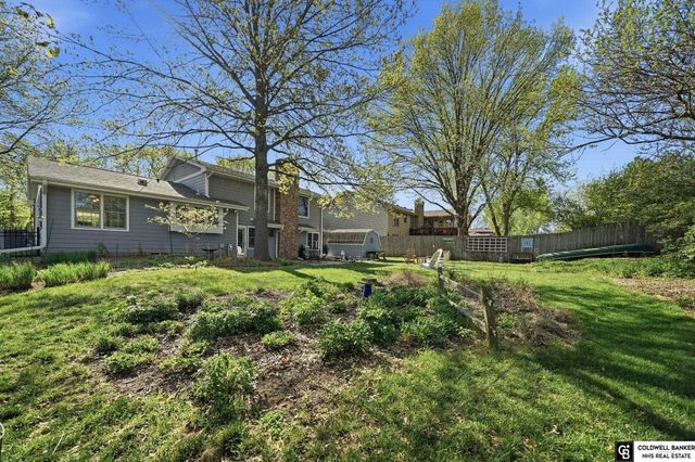 2411 S 74th Street, Lincoln, NE 68506