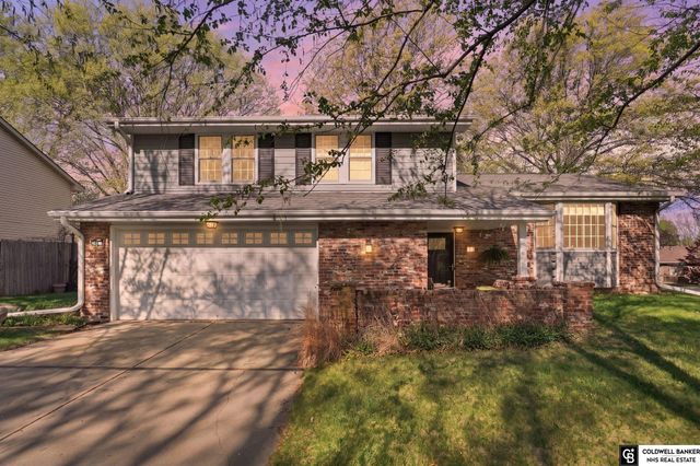 2411 S 74th Street, Lincoln, NE 68506