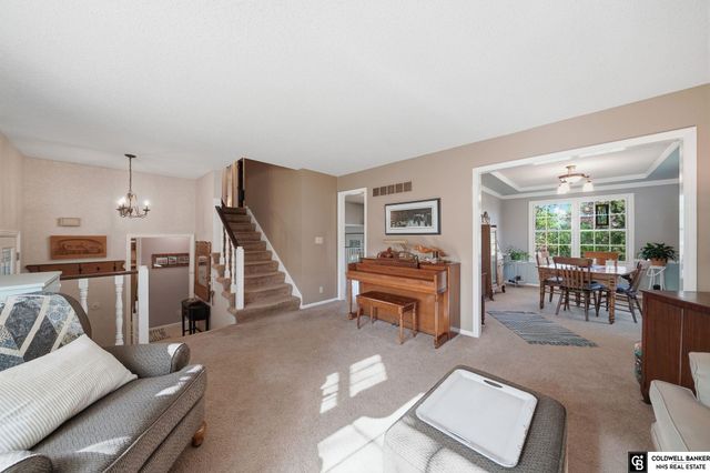 2411 S 74th Street, Lincoln, NE 68506
