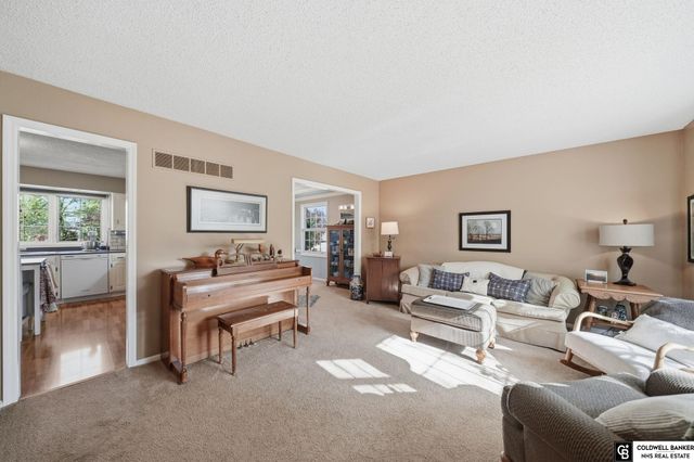 2411 S 74th Street, Lincoln, NE 68506